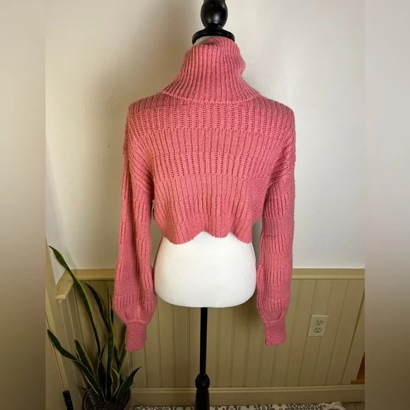 Urban Outfitters Pink Cropped Turtleneck Sweater S Ribbed Knit Barbie Cozycore - Picture 4 of 10